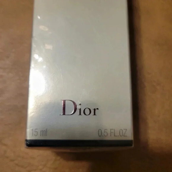 DIOR CAPTURE TOTALE MULTI-PERFECTION EYE TREATMENT 15 ML/0.5 OZ. NIB - Picture 2 of 6